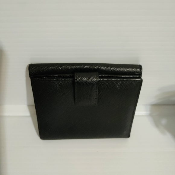 Authentic Salvatore Ferragamo Leather "Gancini" Key Ring Wallet - Picture 4 of 9